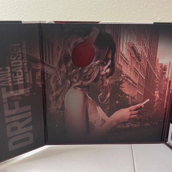 Ecko Unlimited Drift ANC Red Headset - Picture 10 of 11